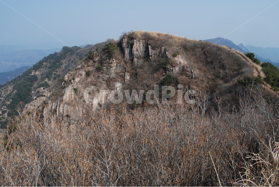 화왕산,창녕화왕산성,비들재,등산로,능선,치유,여행,돌,산행,힐링,자연,동행,등산,계절,한국,한국명산,한국등산,풍경,나무,하늘,바람,땅,자연,풍경,nature,landscape,한국자연풍경,한국자연경관,korea nature landscape,outdoors,옥외