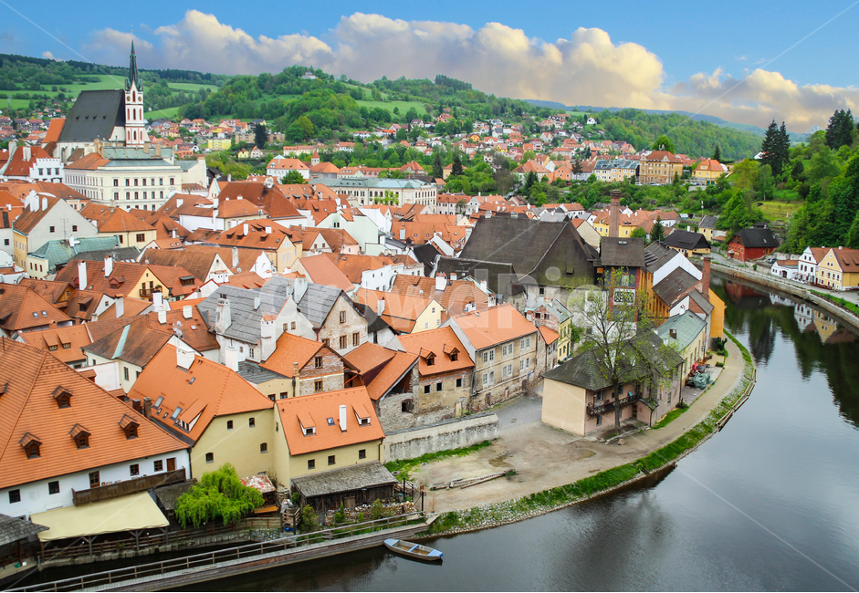 Cesky,castle,UNESCO,Eastern Europe,tourist attraction,scenery,spring,bohemian,fairy tale,spring day,tradition,village,travel destination,sightseeing,tourist destination,world cultural heritage,medieval,history,European travel,Czech Republic,attraction,cul