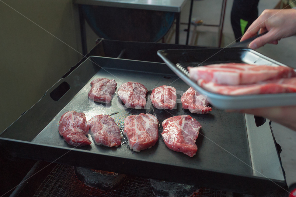 돼지고기,스테이크,바베큐,바비큐,요리,철판구이,음식,식재료,요리,food,cook,meal,dishes,food reserves,육류,고기,meat