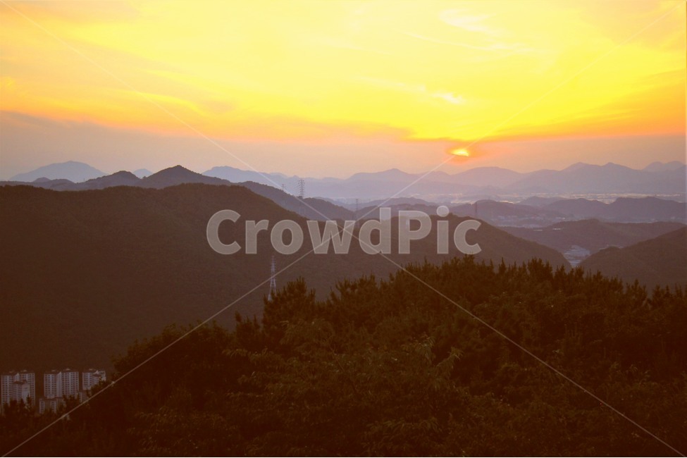 일몰,저녁,저녁풍경,풍경,노을,view,구름,산,자연,풍경,nature,landscape,outdoors,옥외,mountain range,산맥,mountain