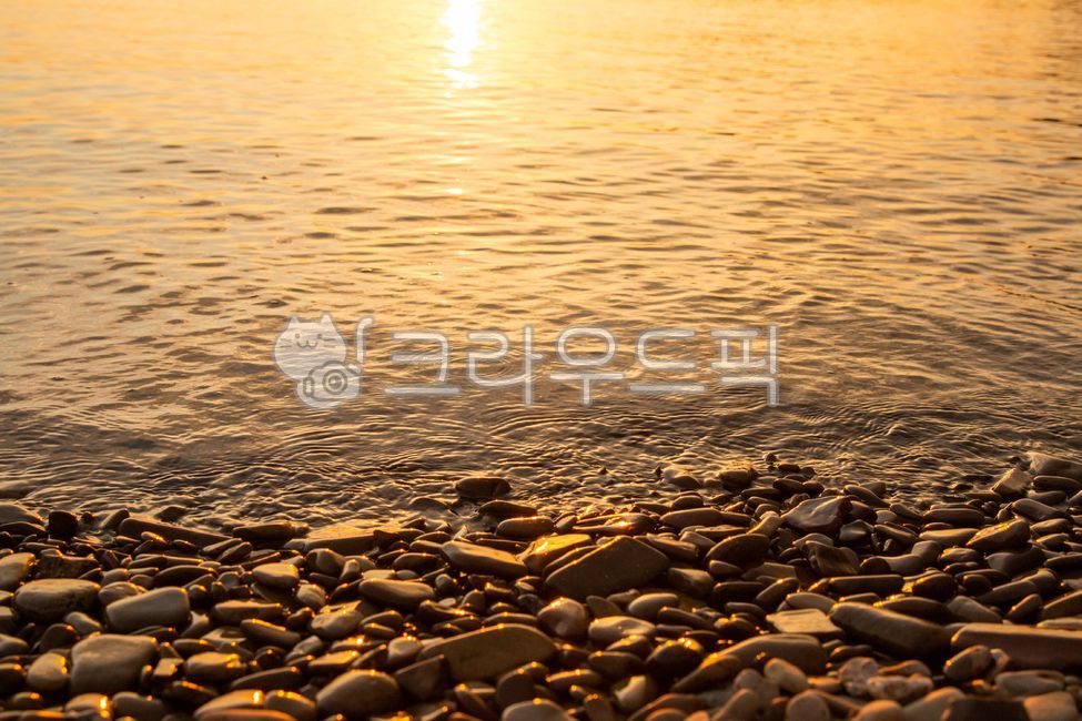 tide,waves,lightwool,boke,sunset light,Mongdol,sea,pebble,emotion,ocean,light,sunset,bokeh,shingle,Emotion,bokeh of light