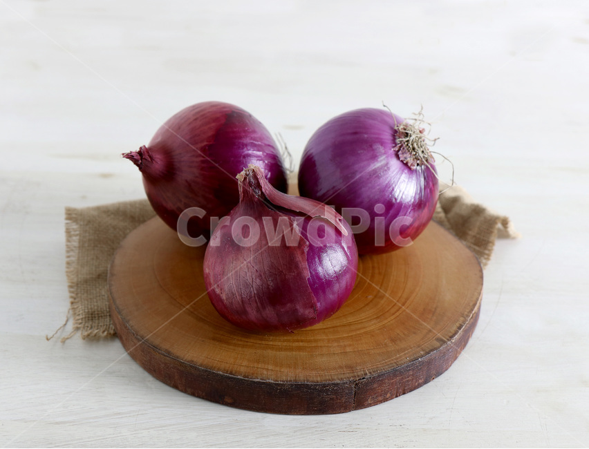 양파,야채,채소,보라색,자색,적양파,적색양파,나무,원목,질감,재질,빈티지,패브릭,재료,식자재,텍스처,한국음식,그릇,오가닉,onion,vegetable,purpleonion,redonion,wood,texture,material,vintage,fabric,food,koreanfood,bowl,organic,음식,식재료,요리,food,cook,meal,dishes,food reserves,채소,야채,vegetables