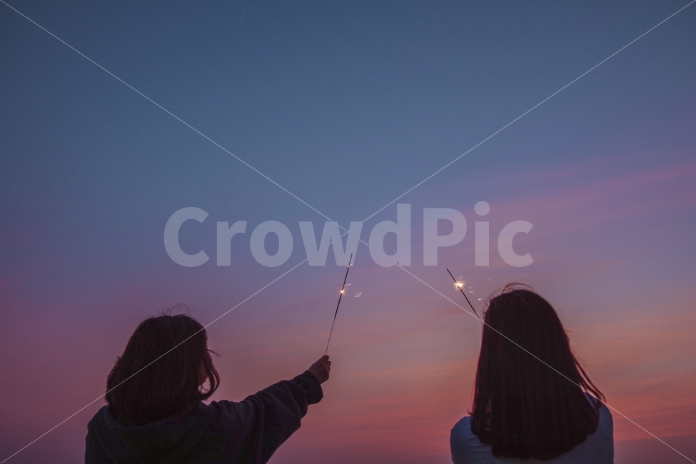 해질녘,하늘,노을,스파클라,감성,친구,우정,사람,인물,인간,human,person,감정표현,기분,feeling,emotion,친구,우정,friendship,companion,감성,sensible,색깔,색상,색채,색감,color sense,color sensitivity,feeling of color,연출,컨셉,콘셉,direction,concept