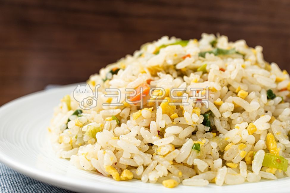 close up,ingredient,Egg Fried Rice,egg,rice,vegetable,Chinese food,food,meal,Chinese culture,plain,fried rice,stirfry,grocery,Food Ingredients,ingredients