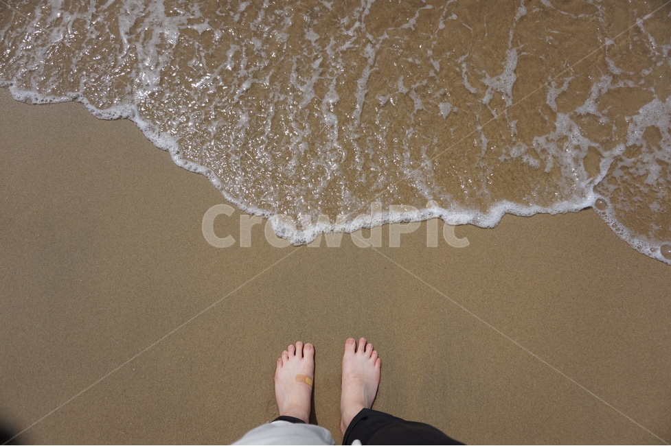 바다,해변,바닷가,해수욕장,동해,파도,감성,자연,풍경,nature,landscape,beach,sea,sandybeach,summer,wave,여름바다,모래,발,쓸쓸한,아련한,고요한,조용한,흙,자연,풍경,nature,landscape,해변,바다,beach,sea,사람,인물,인간,human,person,신체일부,몸,body,toe,발가락