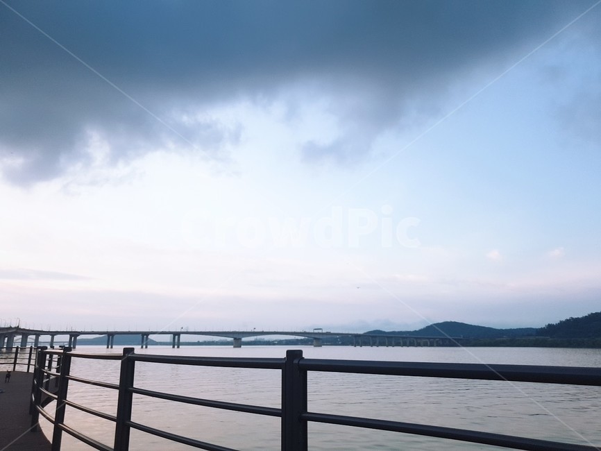 railing,난간,banister,handrail,한강,물,자연,풍경,nature,landscape