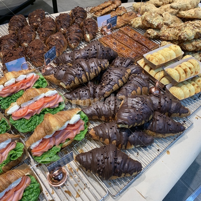 빵,크로아상,샌드위치,음식,맛있는,초코빵,음식,식재료,요리,food,cook,meal,dishes,food reserves,빵,bread
