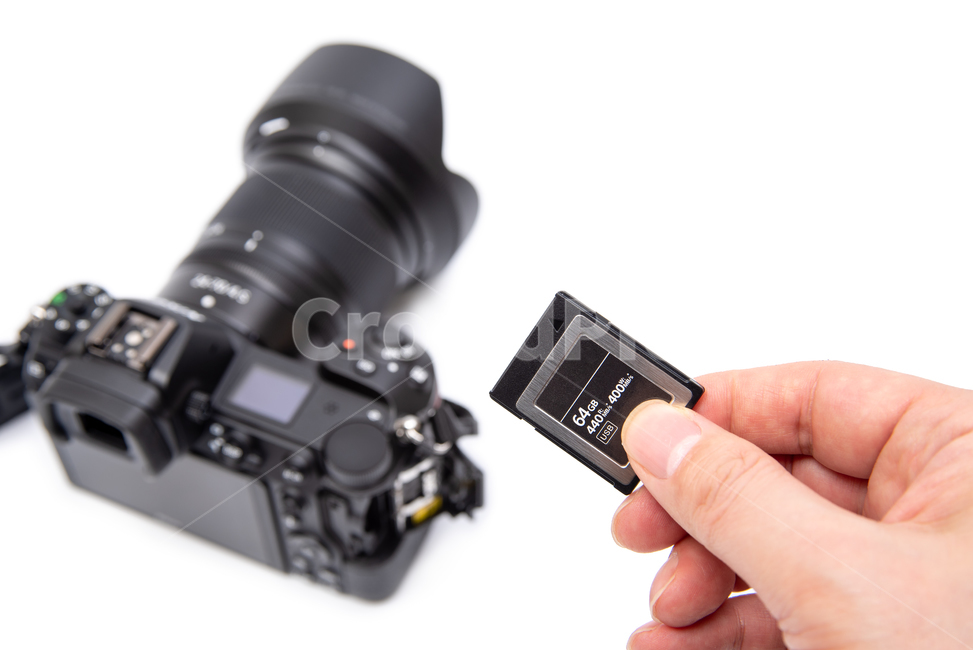 Nukki,data,Memory,Catch,xqd,media,hold,nip,separation,enlargement,photographer,camera,memory card,mirrorless,hand,digital,close up,restore,isolation,technology,former,high tech,Portable,White,machine,back up,information,dslr,device,card