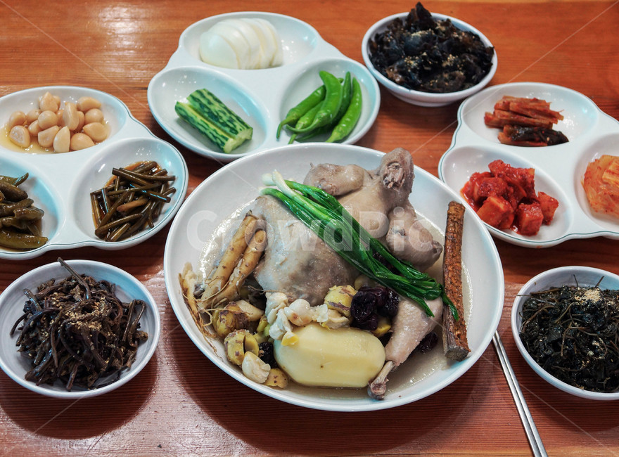 백숙,인삼,토종닭백숙,보양음식,삼계탕,전통음식,고향음식,음식,식재료,요리,food,cook,meal,dishes,food reserves,육류,고기,meat,한식,한국음식,한국요리,korean food,korean dishes,korean meal,korean cook