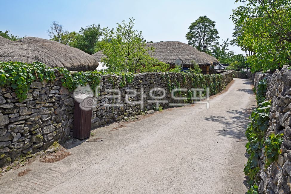 외암민속마을,외암마을,아산시,집성촌,예안이씨,전통가옥,초가집,돌담길