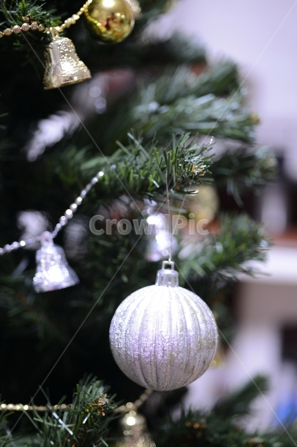 크리스마스,트리,장식,구슬,Christmas,ball,decoration,성탄절,겨울,계절,winter,season,기념일,축하,anniversary,congratulation,celebrate,celebration,메리크리스마스,성탄절,merry christmas,사물,물건,오브젝트,thing,object,matter