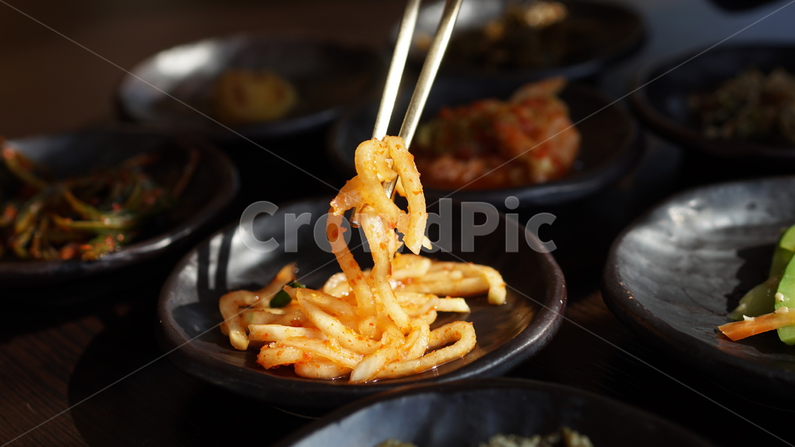 meal,koeanfood,food,healthyfood,한식,한정식,백반,백반정식,생채,무생채,김치,무김치,반찬,반찬그릇,젓가락,음식,식재료,요리,food,cook,meal,dishes,food reserves,한식,한국음식,한국요리,korean food,korean dishes,korean meal,korean cook