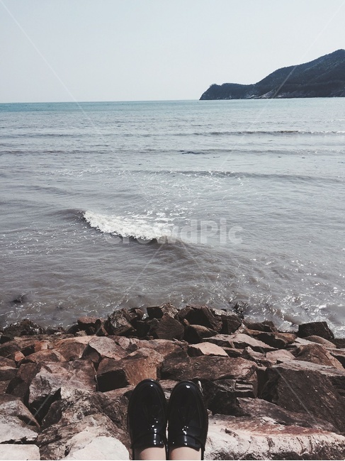 청산도,완도,바다,휴식,힐링,풍경,구두,여자,신발,방파제,파도