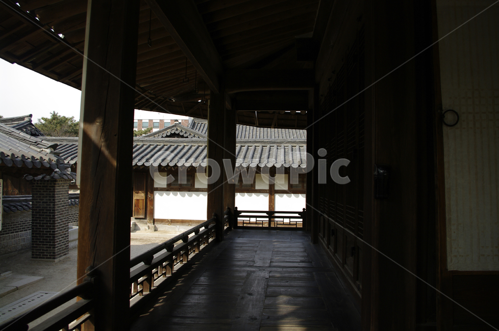 한옥,전통가옥,건축,기와지붕,tradition,floor,복도,한국전통,한국문화,korean traditional,korean culture