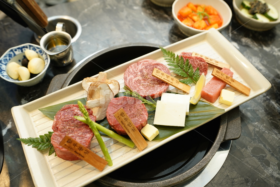 한우,고기,식사,육류,육식,음식,먹거리,푸드,food,소고기,술안주