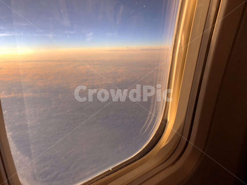 비행기,창문,하늘,구름,노을,감성,햇빛,window,sky,cloud,emotion,sunsest,plane,여행