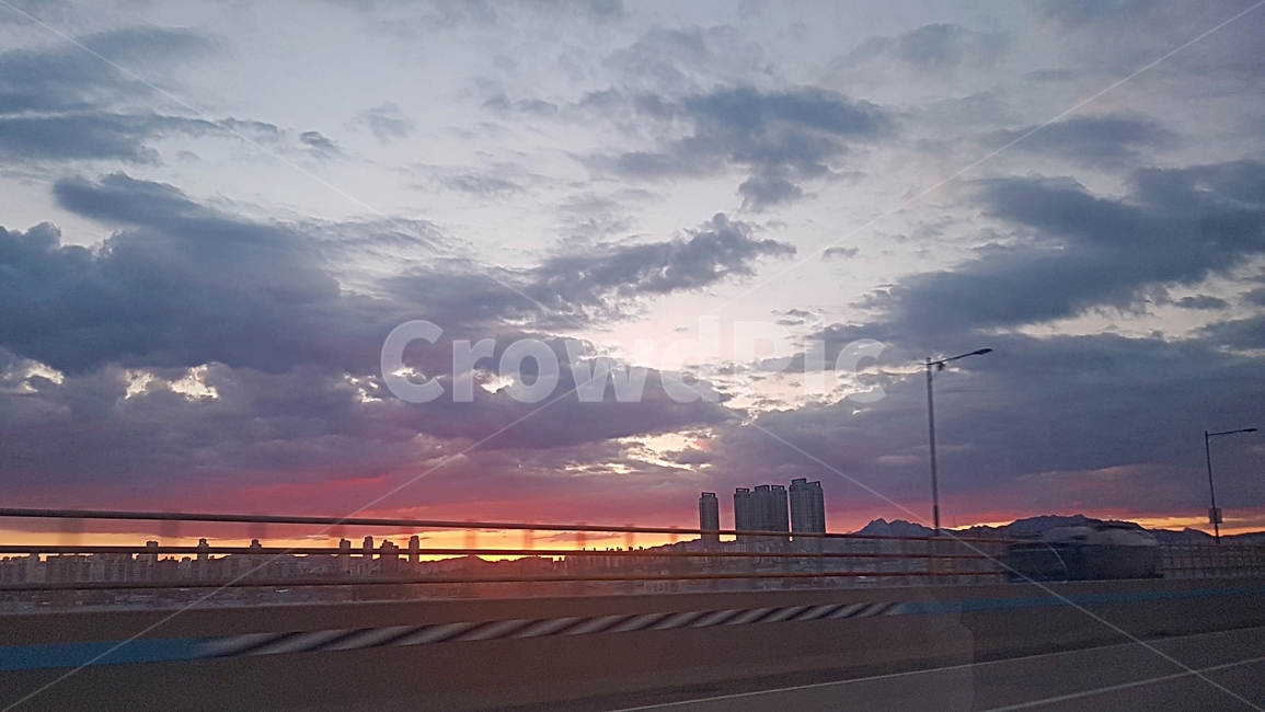 동네,지는태양,노을,붉은노을,붉은하늘,드라이브