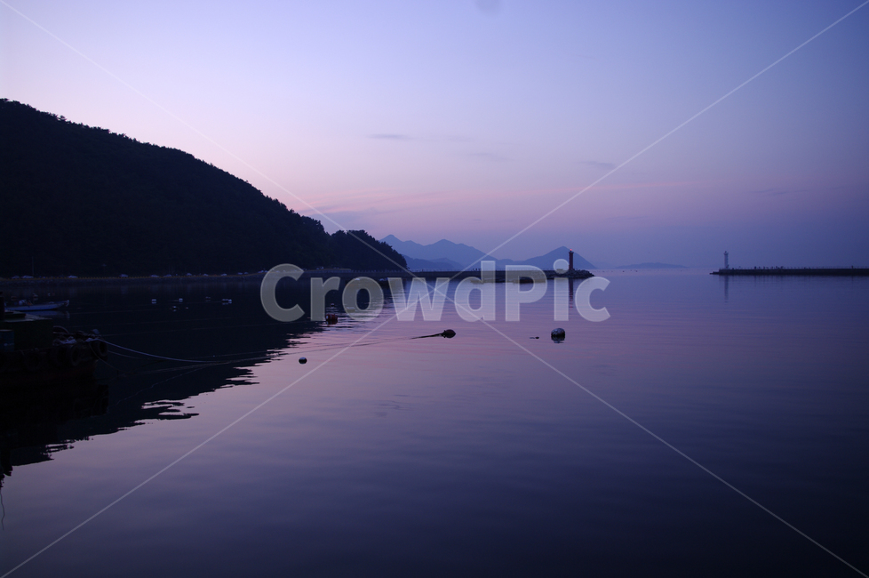 노을,하늘,바다,등대,color,풍경,등대,lighthouse,outdoors,옥외,land,땅,nature,자연,ocean,대양,water,물,sea,shoreline,해안선,promontory,곶,coast,연안