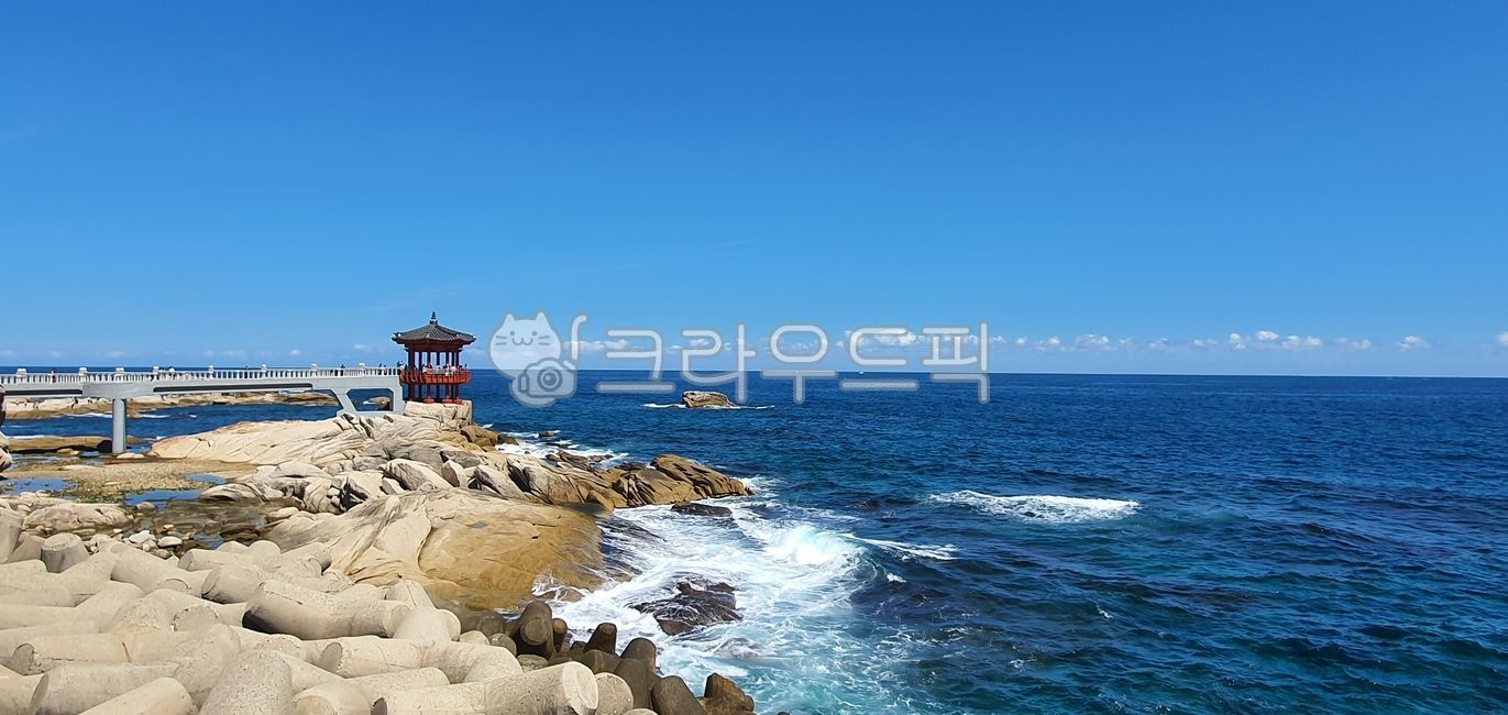 East Sea,Beach,breakwater,ocean,octagonal pavilion,waterfront,Tourist destination,water