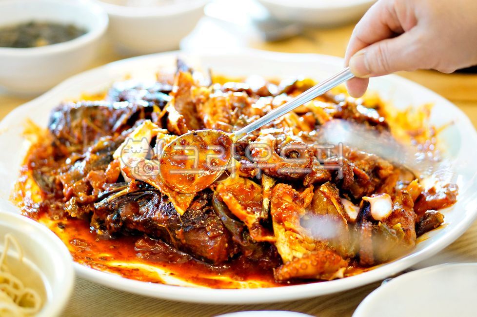 Braised nose bridge,Korean cuisine,cook,koreanmeal,Steamed fish,Korean,food,koreancook,meal,stewed pollack,dish,Steamed nose bridge,stewed fish,Spicy seasoned dishes,koreanfood