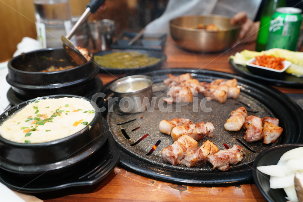 삼겹살,고기,돼지,음식,육류,육식,구이,먹거리,술안주,푸드,food,음식,식재료,요리,food,cook,meal,dishes,food reserves,육류,고기,meat,한식,한국음식,한국요리,korean food,korean dishes,korean meal,korean cook