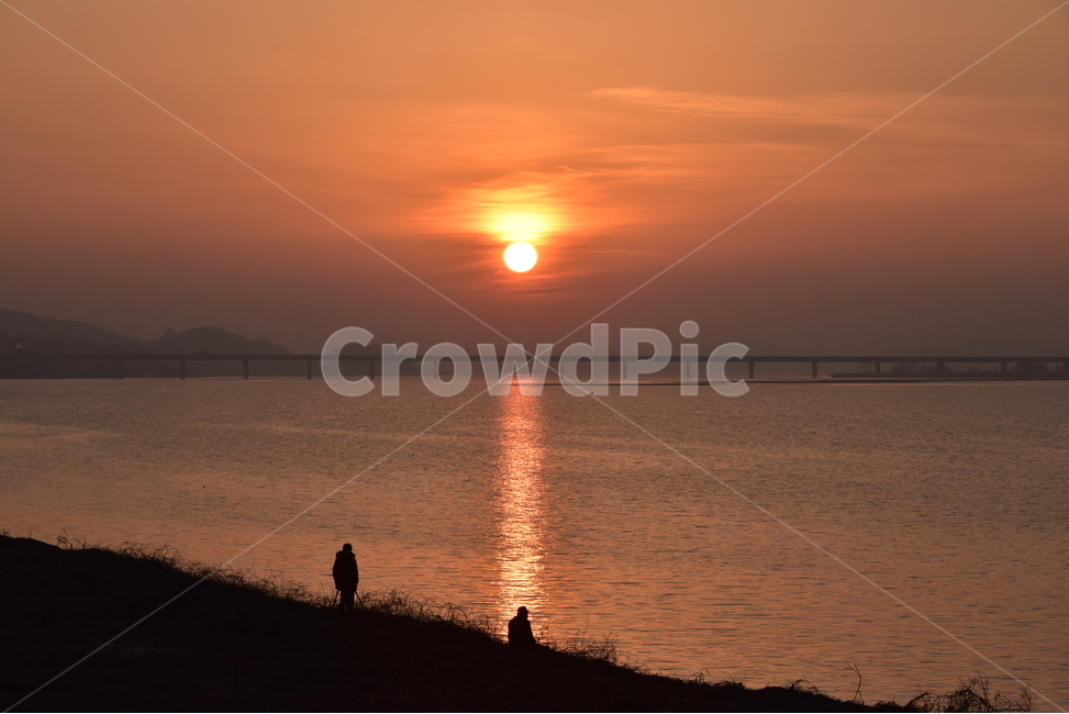 일몰,해질녁,해넘이,저녁노을,석약,sunset,해질물,자연,풍경,nature,landscape,sunlight,햇빛,outdoors,옥외,dusk,황혼,dawn,새벽,sky,하늘,red sky,붉은 하늘