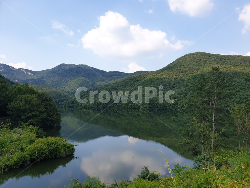 nature,자연,outdoors,옥외,water,물,호수,lake,cloud,구름