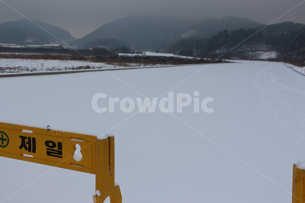 눈,겨울,겨울풍경,겨울아침,계절,풍경,분위기,색감,landscape,winter,snow,snowing
