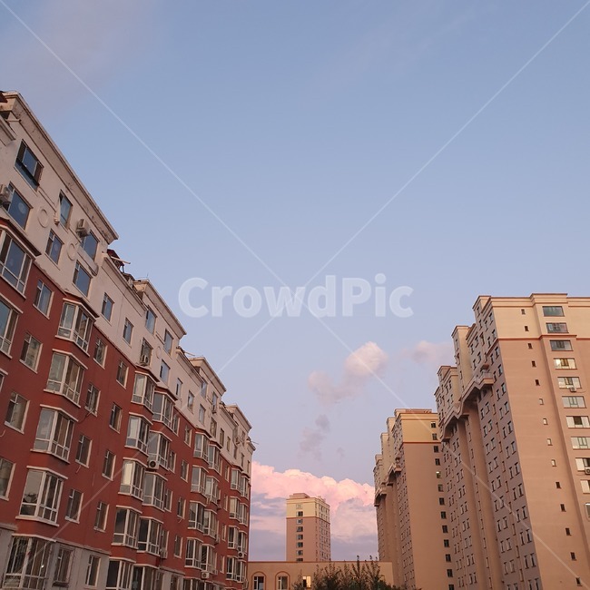 아파트,highrise,고층건물,urban,town,도시,city,building,건물,apartmentbuilding,구름,파스텔톤