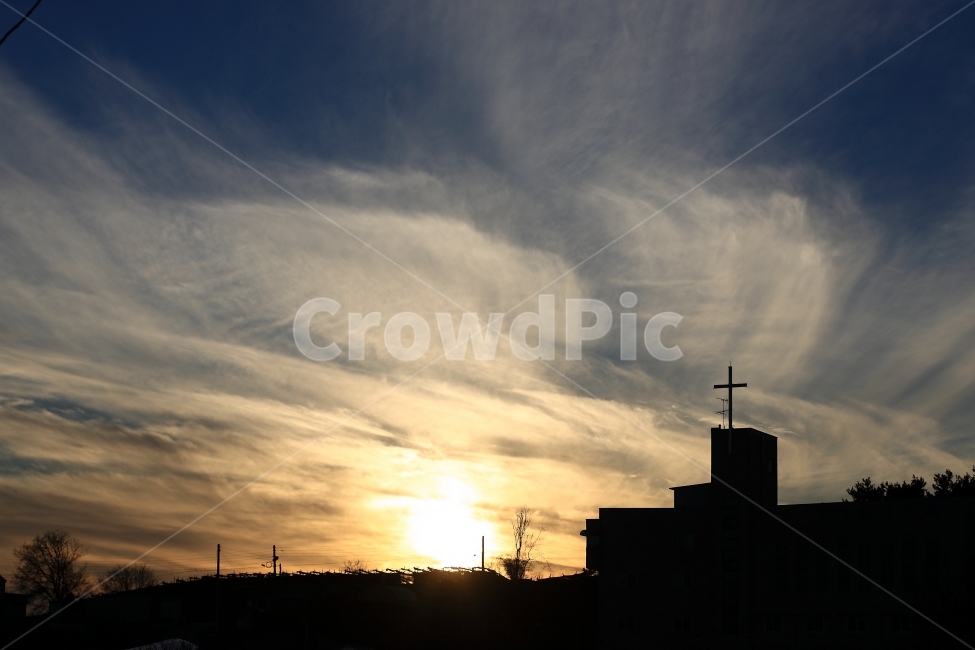 석양,하늘,구름,태양,교회,십자가,cross,sunset,sky,cloud,sun,church,도시,풍경,city,landscape,실루엣,그림자,silhouette,shadow,종교,신앙,religion,belief,faith,nature,자연,outdoors,옥외,sunlight,햇빛