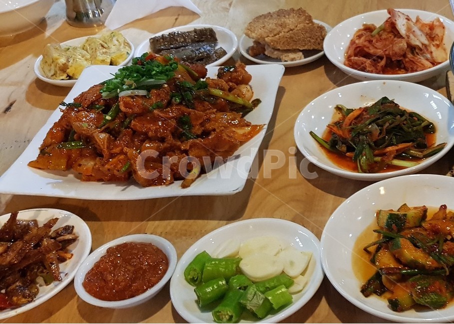 food,음식,meal,식사,dish,요리,제육볶음,한식,koeranfood,stirfriedspicypork