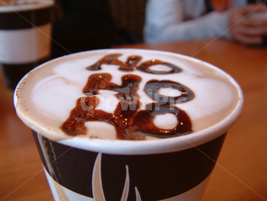 drink,hotchocolate,뜨거운초콜릿,cup,컵,chocolate,초콜릿,food,음식,beverage,마실것,라떼아트,latteart