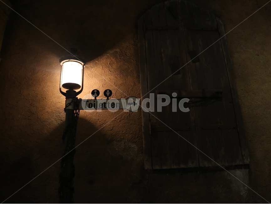 전등,화장실,toilet,문,화살표
