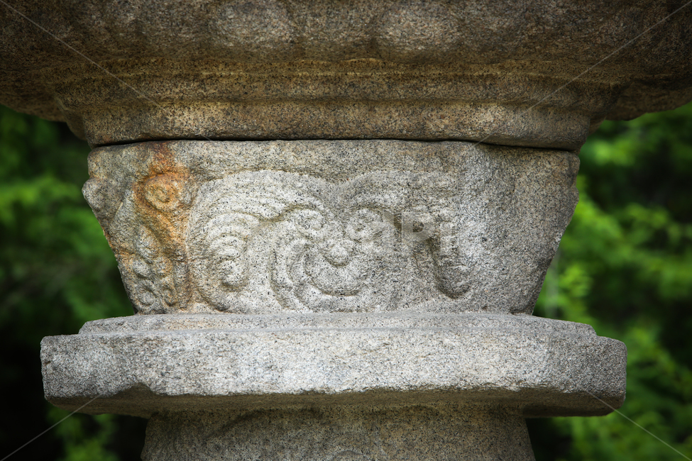석등,조각,문양,돌,야외,조경,문화,한국전통,한국문화,korean traditional,korean culture,조각상,동상,석상,조형물,statue,bronze statue,stone statue