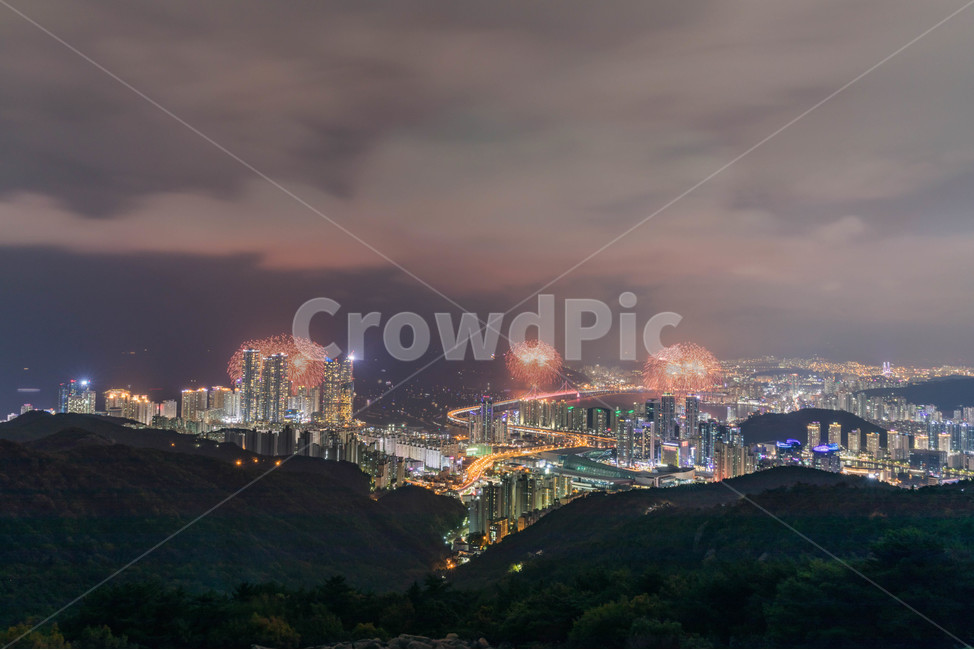 부산불꽃축제,불꽃,축제,불꽃축제,밤풍경,야경,야경,밤,풍경,nightscape,night,landscape,도시,city,한국도시풍경,한국도시경관,korea cityscape,축제,행사,festival,carnival,event,nature,자연,outdoors,옥외,building,건물,시티,town,metropolis,중심지,urban,어반