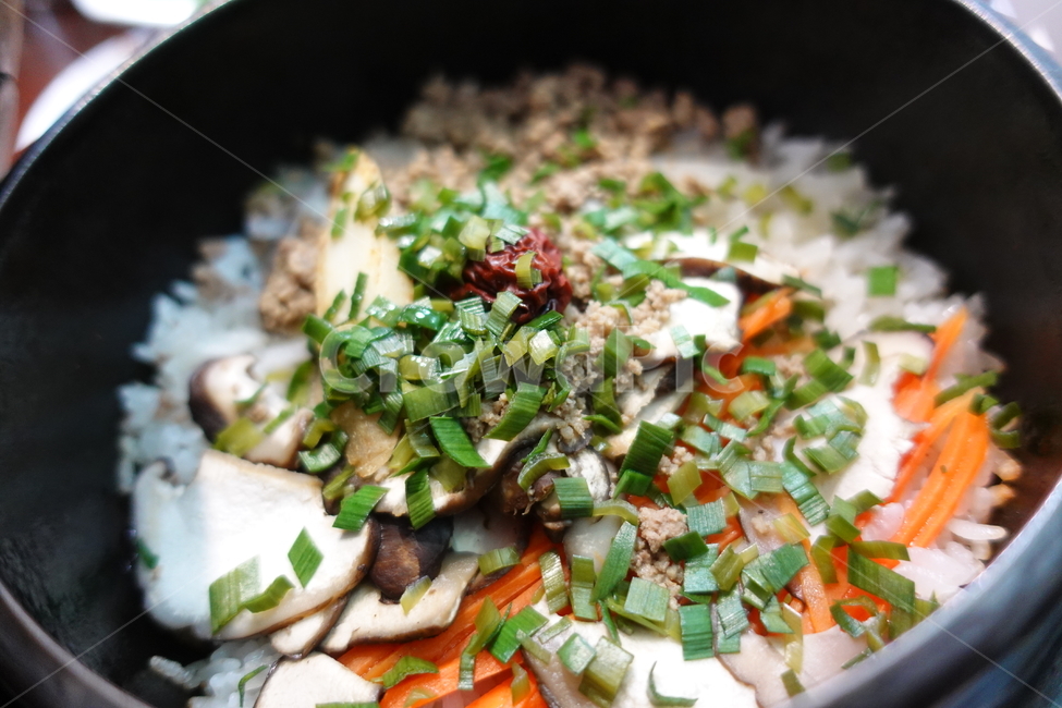돌솥밥,rice,돌솥비빔밥,비빔밥,한식,음식,meal,식사,요리,food,음식,식재료,요리,food,cook,meal,dishes,food reserves,한식,한국음식,한국요리,korean food,korean dishes,korean meal,korean cook