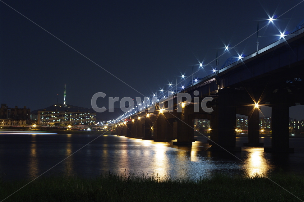 서울,한강,대교,야경,풍경,빛,조명,다리,야경,밤,풍경,nightscape,night,landscape,도시,city,한국도시풍경,한국도시경관,korea cityscape,building,건물,bridge