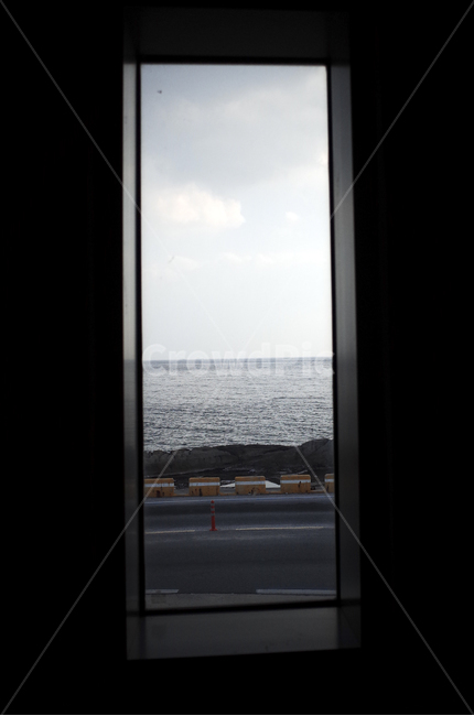 window,창문,view,풍경,해변,beach,sea,바다