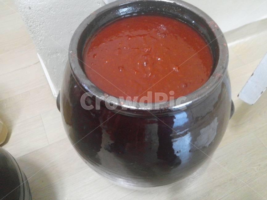 고추장,고추,빨간색,청양고추,항아리,장독,전통음식,음식,식재료,요리,food,cook,meal,dishes,food reserves