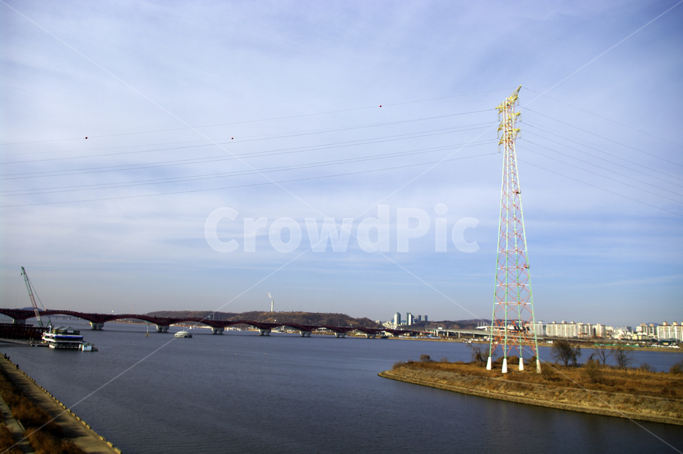 도시,서울,한강,하늘,구름,풍경,다리,도시,풍경,city,landscape,한국도시풍경,한국도시경관,korea cityscape,에너지산업,energy industry,power lines,전력선,cable,케이블,electric transmission tower,송전탑