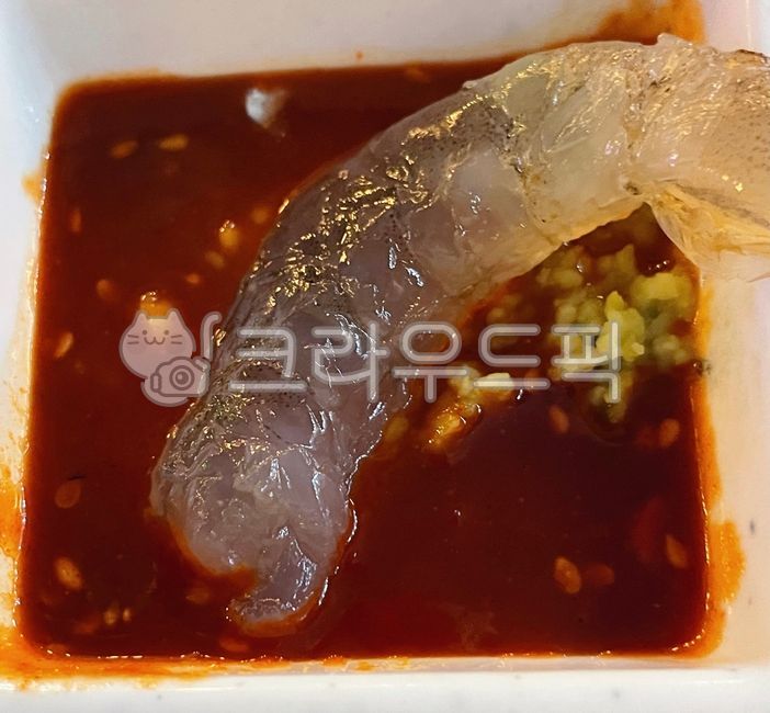 새우,대하,생새우,생대하,날음식,새우회,활새우,회,싱싱한,신선한,음식,요리,식사,식재료,별미,초장,초고추장,고추냉이,생와사비,와사비,참깨,해물,해산물,food,dish,cook,shrimp,meal,seafood