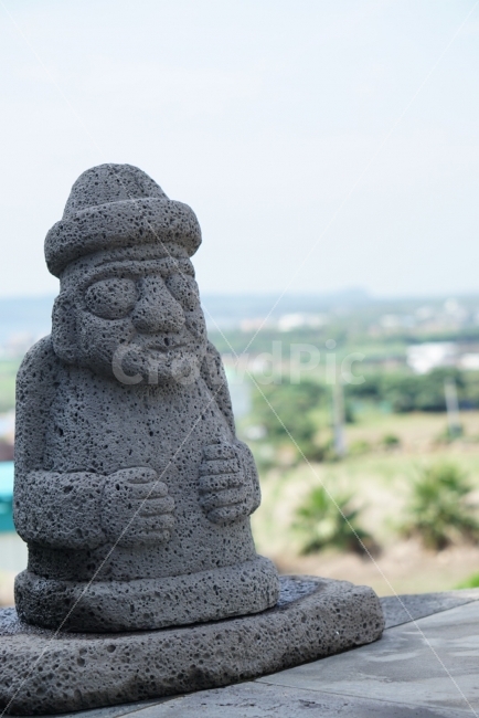 제주,제주도,돌하르방,초점,화창,제주도,jeju,jeju island,조각상,동상,석상,조형물,statue,bronze statue,stone statue