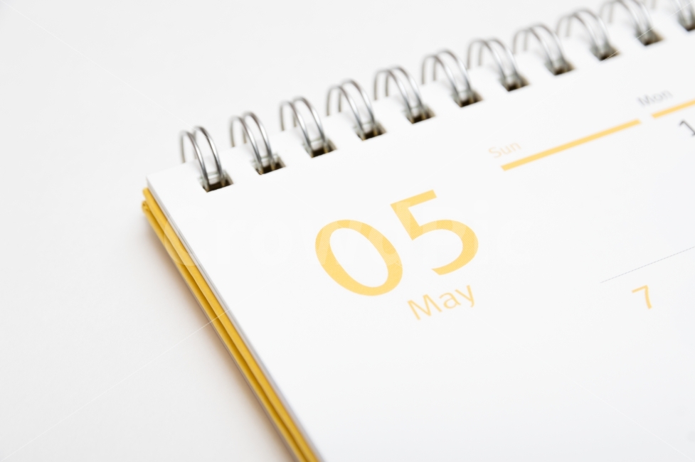탁상달력,달력,캘린더,calendar,일정,계획,생활,비즈니스,2017,2017년,일정표,사업,책상,스프링,배경,이미지,배경이미지,흰배경,흰,월,탁상,업무,스케쥴,체크,오피스,이벤트,비지니스,오브젝트,표시,글자,숫자,안내,직장,공지,테이블,색,출발,시작,사무실,탁상용,플랜,다이어리,누끼,컨셉,콘셉,컨셉트,콘셉트,약속,날짜,메모,시간,노트,종이,공간,여백,하루,기억,휴일,주말,목표,일상,일지,사무공간,페이지,지면,페이퍼,구상,기획,연출사진,5월,5,may,사물,물건,오브젝트,thing,object,matter