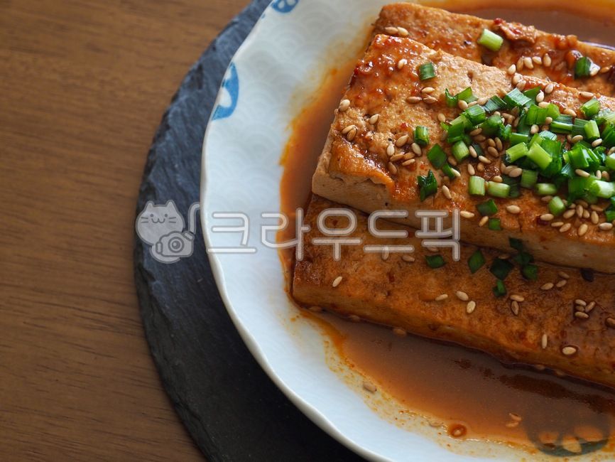 두부,두부요리,두부간장조림,한국음식,식품,한식,한국,한국문화,음식,배경,음식문화,웰빙,문화,아시아,아시아음식,전통음식,tofu,tofusoysauce,koreanfood,korean,koreanculture,food,korea,backgrounds,wellbeing,culture,asia,asianfood,음식,식재료,요리,food,cook,meal,dishes,food reserves