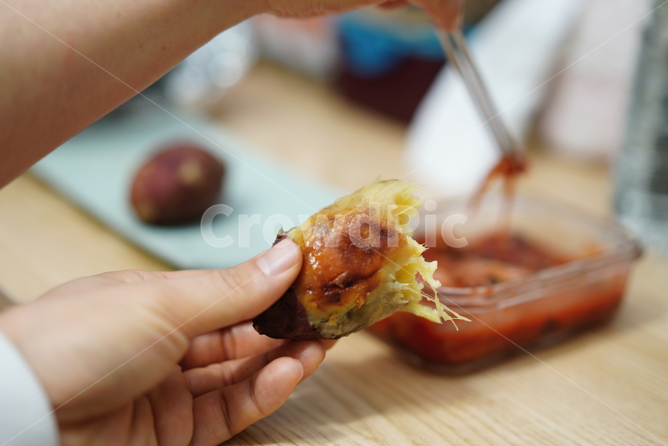 군고구마,고구마,간식,음식,food,먹방,겨울,식물,먹거리,작물,식재료,겨울,계절,winter,season,음식,식재료,요리,food,cook,meal,dishes,food reserves