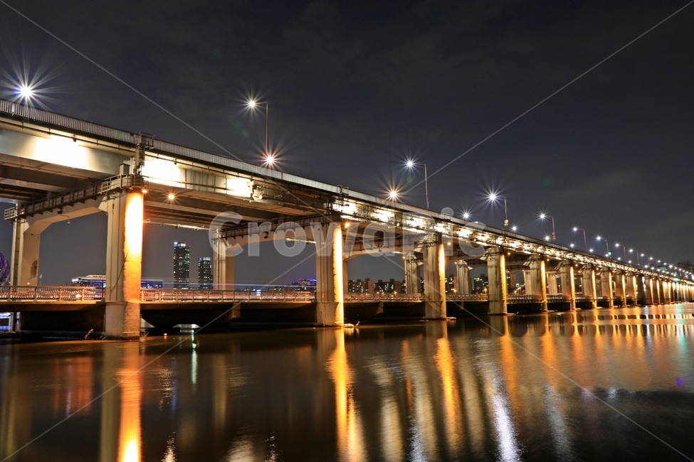 seoul,Han River Bridge,Seoul night view,Han River