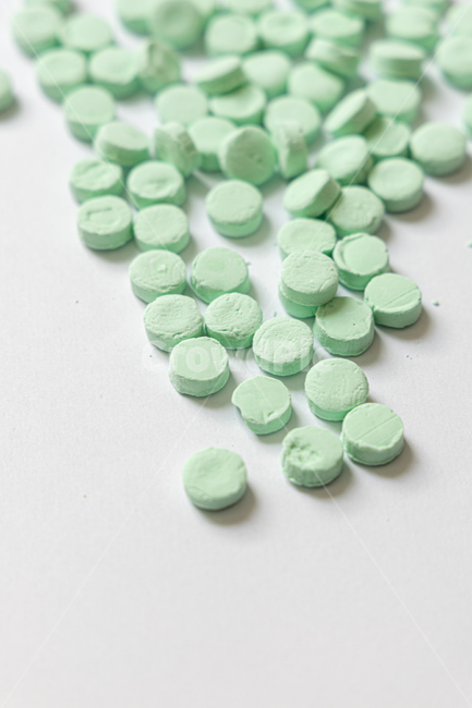 addiction,antibiotic,capsule,care,closeup,concept,cure,dose,drug,group,healthcare,hospital,ill,medical,medicament,medicine,pain,painkiller,pharmaceutical,prescription,recovery,science,supplement,treatment,vitamin,약물치료,알약,처방,치유,치료제,영양제,비타민,약