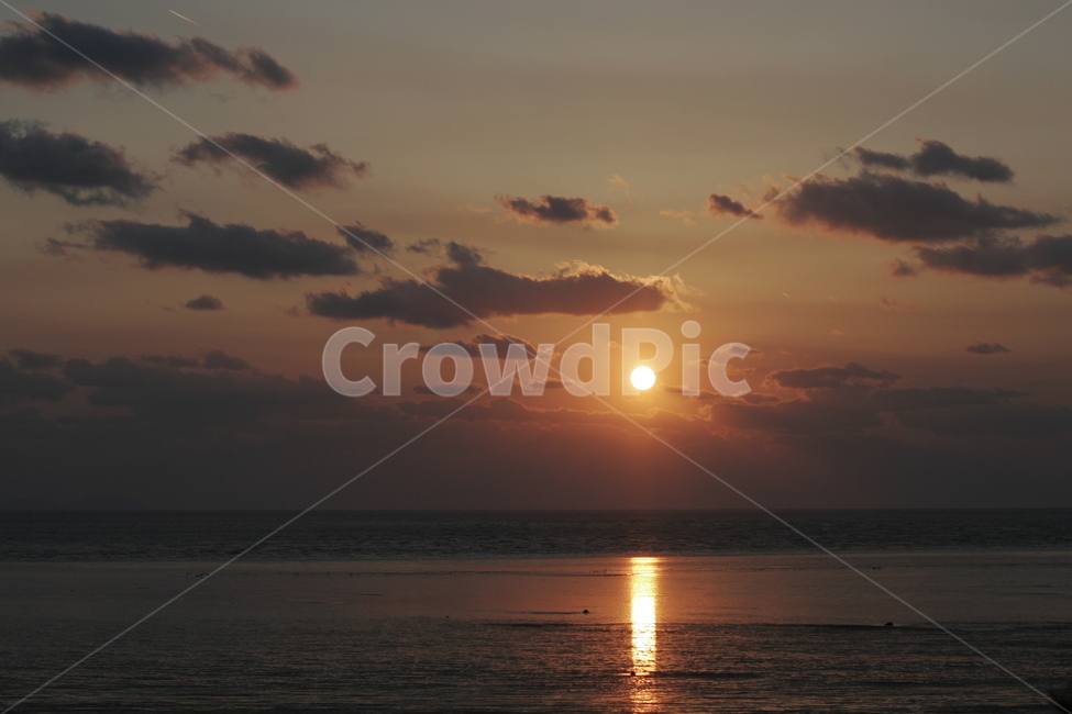 일몰,태양,노을,바다,풍경,하늘,붉은하늘,석양,구름,자연,풍경,nature,landscape,outdoors,옥외,sunlight,햇빛,light,빛,flare,플레어,dusk,황혼,red sky,붉은 하늘,sky,sunset,dawn,새벽
