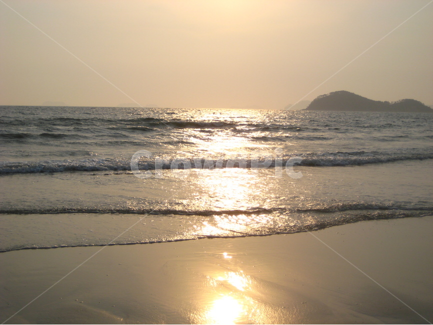 자연,nature,sea,바다,water,게,여름,summer,휴가,vacation,sky,하늘,sunset,노을,파도,wave,sun,sunshine,해,햇빛,빛,반짝반짝,자연,풍경,nature,landscape,해변,바다,beach,sea,light,flare,플레어,sunlight,outdoors,옥외