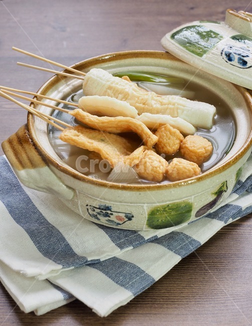 어묵,아시아음식,음식,일본음식,어묵탕,오뎅,꼬치어묵,배경,국물음식,fishcake,asianfood,food,japanesefood,skeweredfishcake,background,soup,bowl,사발,음식,식재료,요리,food,cook,meal,dishes,food reserves